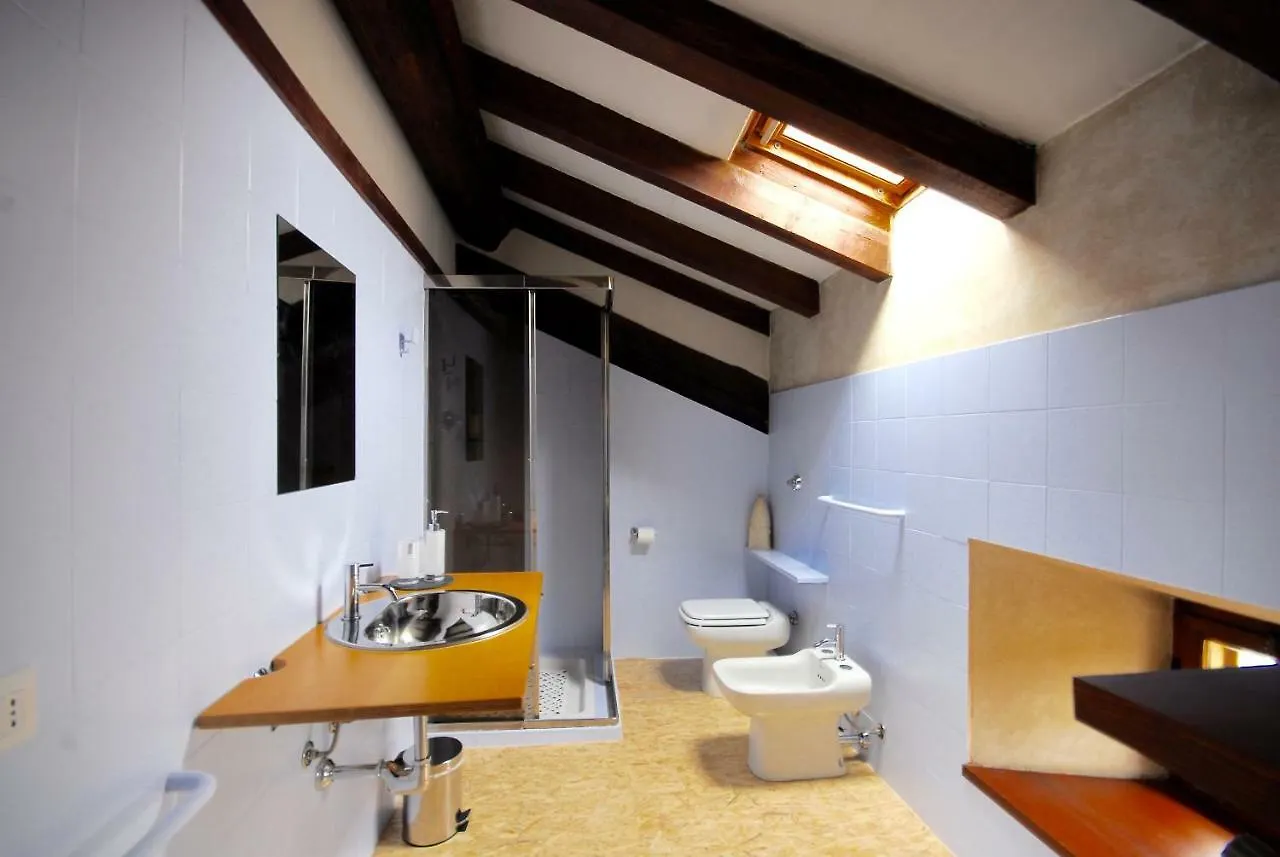 *** Bed and breakfast Casa Del Pittore Mantua Italia